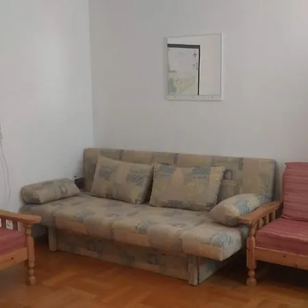 Rezi-dencia Gyógynövényfalu Camping Rezi