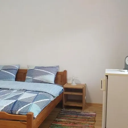 Rezi-dencia Gyogynovenyfalu