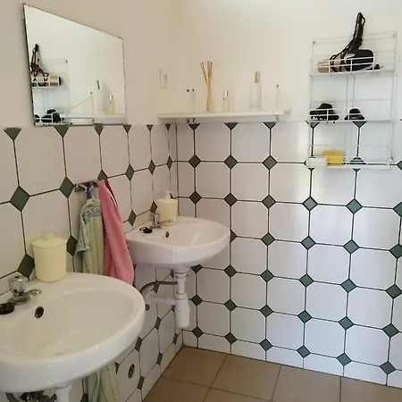 Rezi-dencia Gyógynövényfalu Camping Rezi