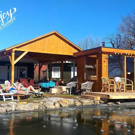 Campsite Rezi-dencia Gyogynovenyfalu