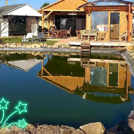 Rezi-dencia Gyógynövényfalu Camping Rezi