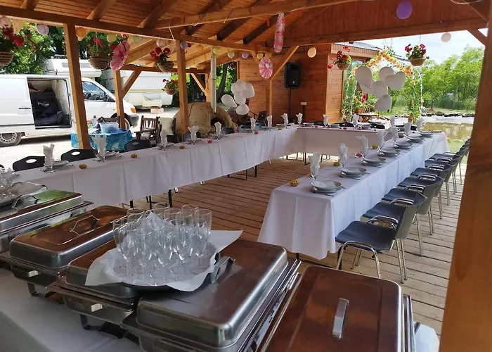 营地 Rezi-dencia Gyogynovenyfalu